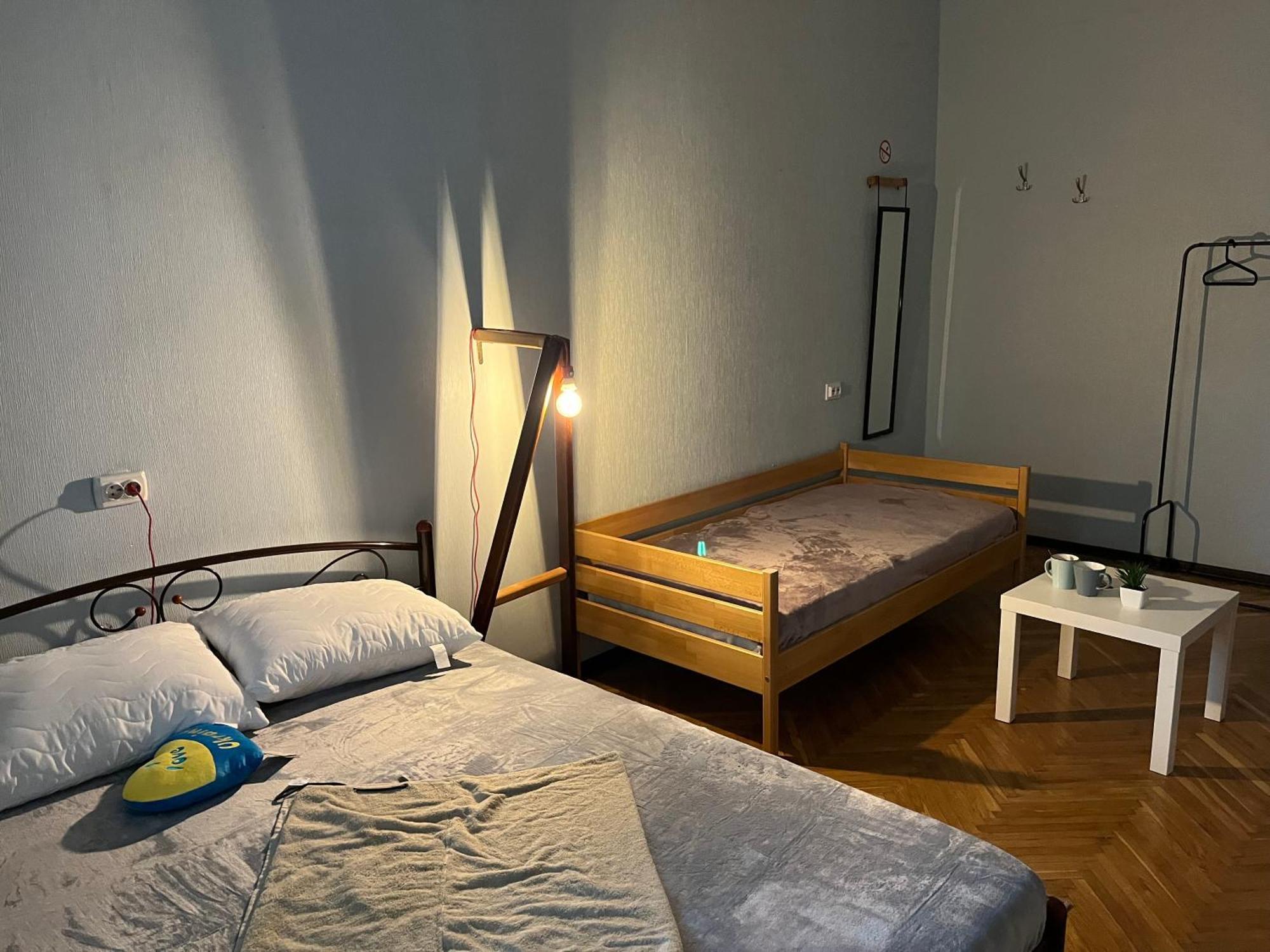 Ararat-Klovskaya Hostel-Apartments Kiev Экстерьер фото