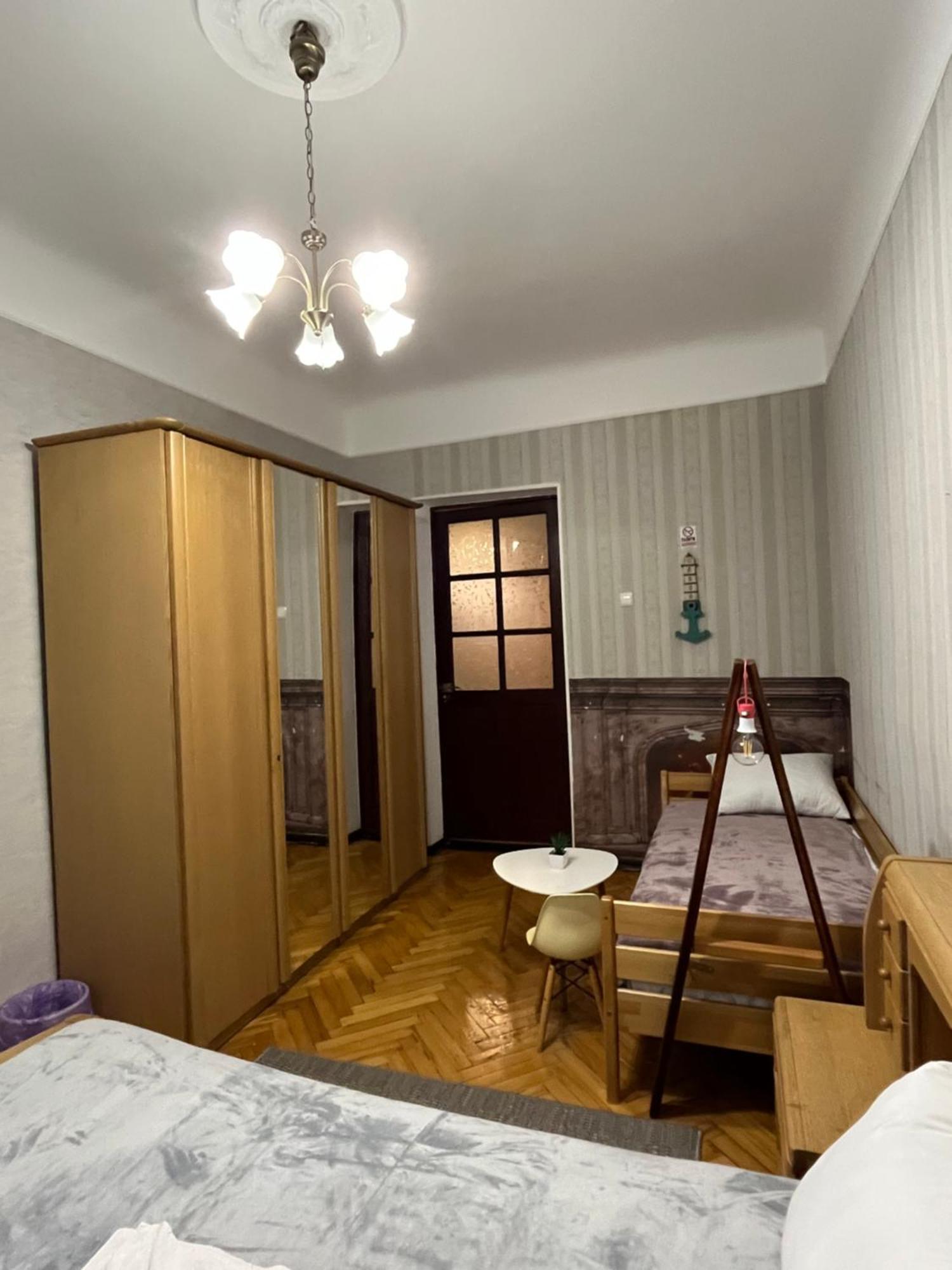 Ararat-Klovskaya Hostel-Apartments Kiev Экстерьер фото