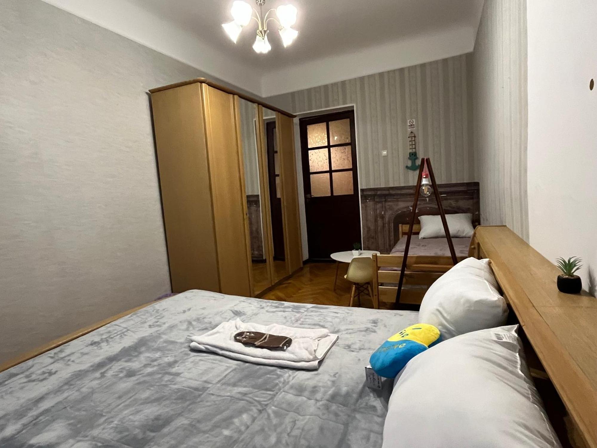 Ararat-Klovskaya Hostel-Apartments Kiev Экстерьер фото