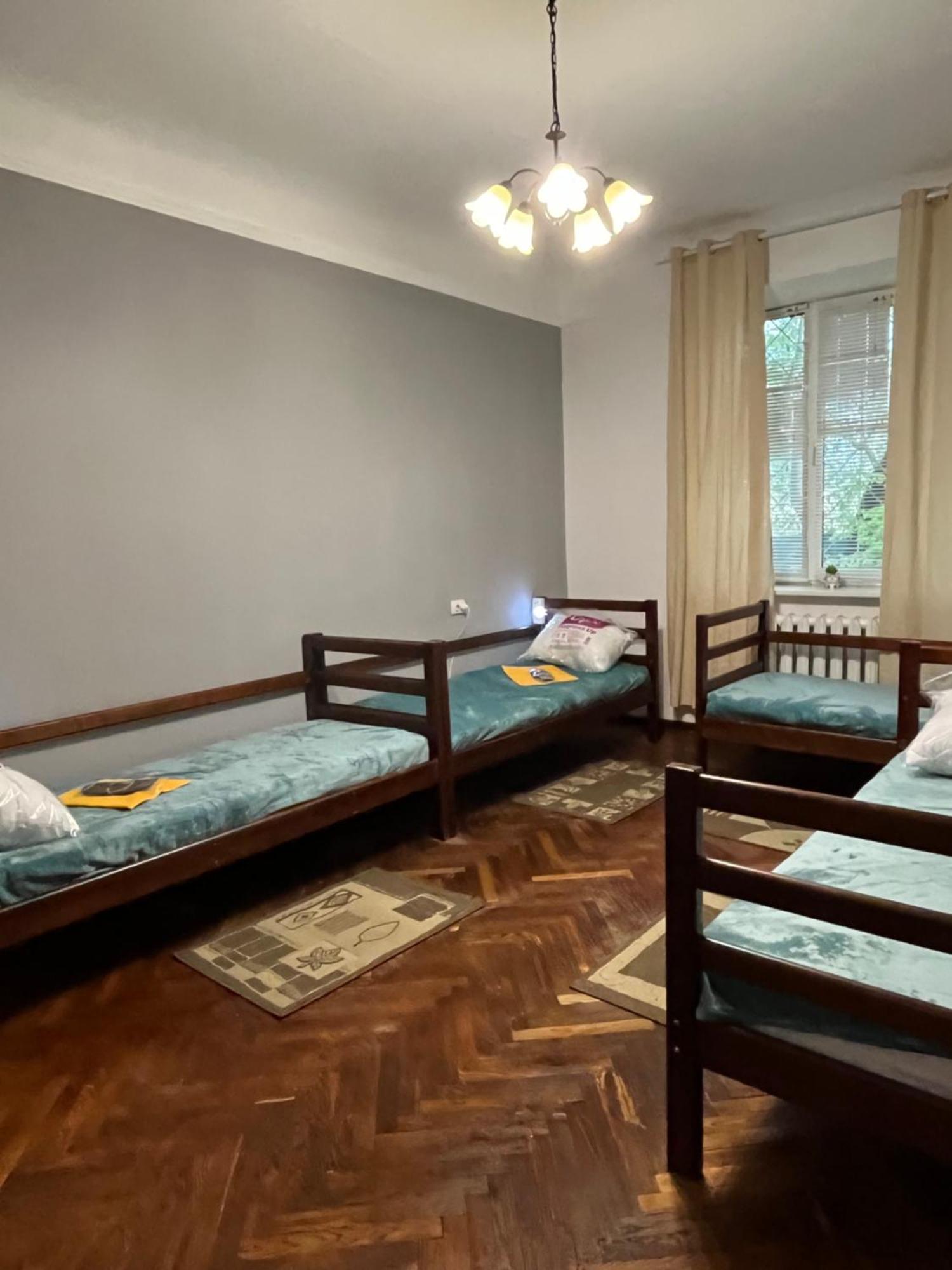 Ararat-Klovskaya Hostel-Apartments Kiev Экстерьер фото