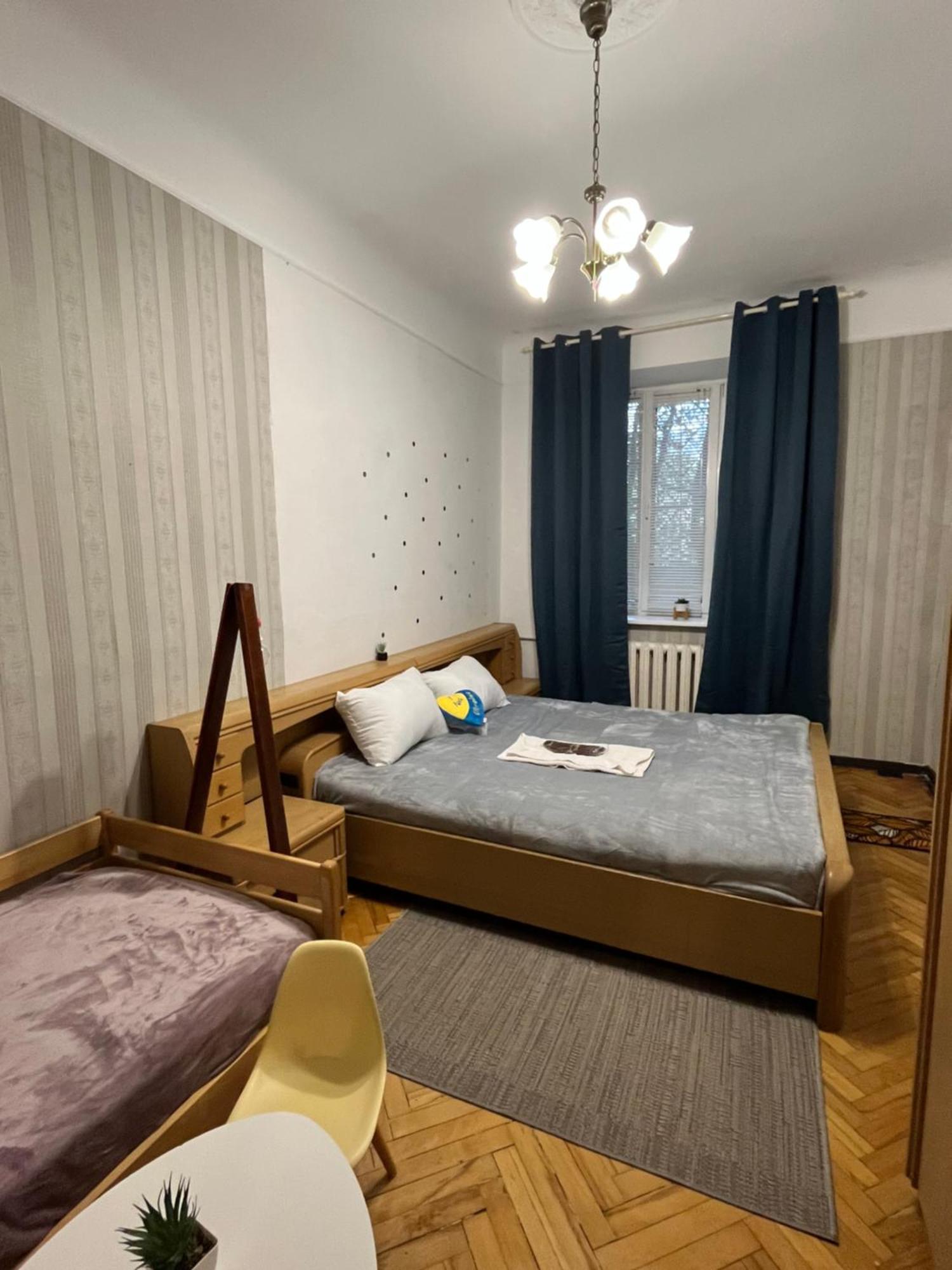 Ararat-Klovskaya Hostel-Apartments Kiev Экстерьер фото