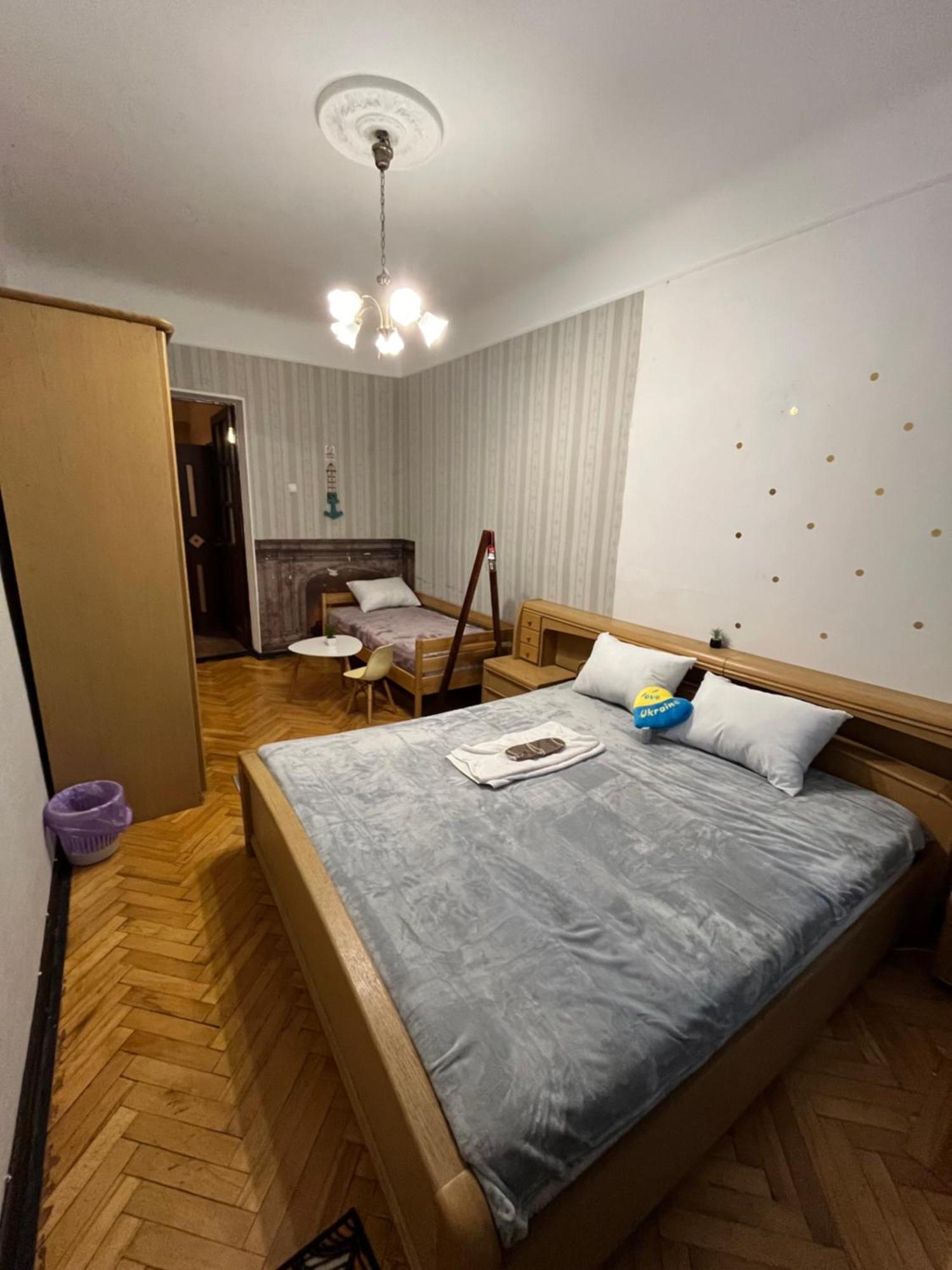 Ararat-Klovskaya Hostel-Apartments Kiev Экстерьер фото